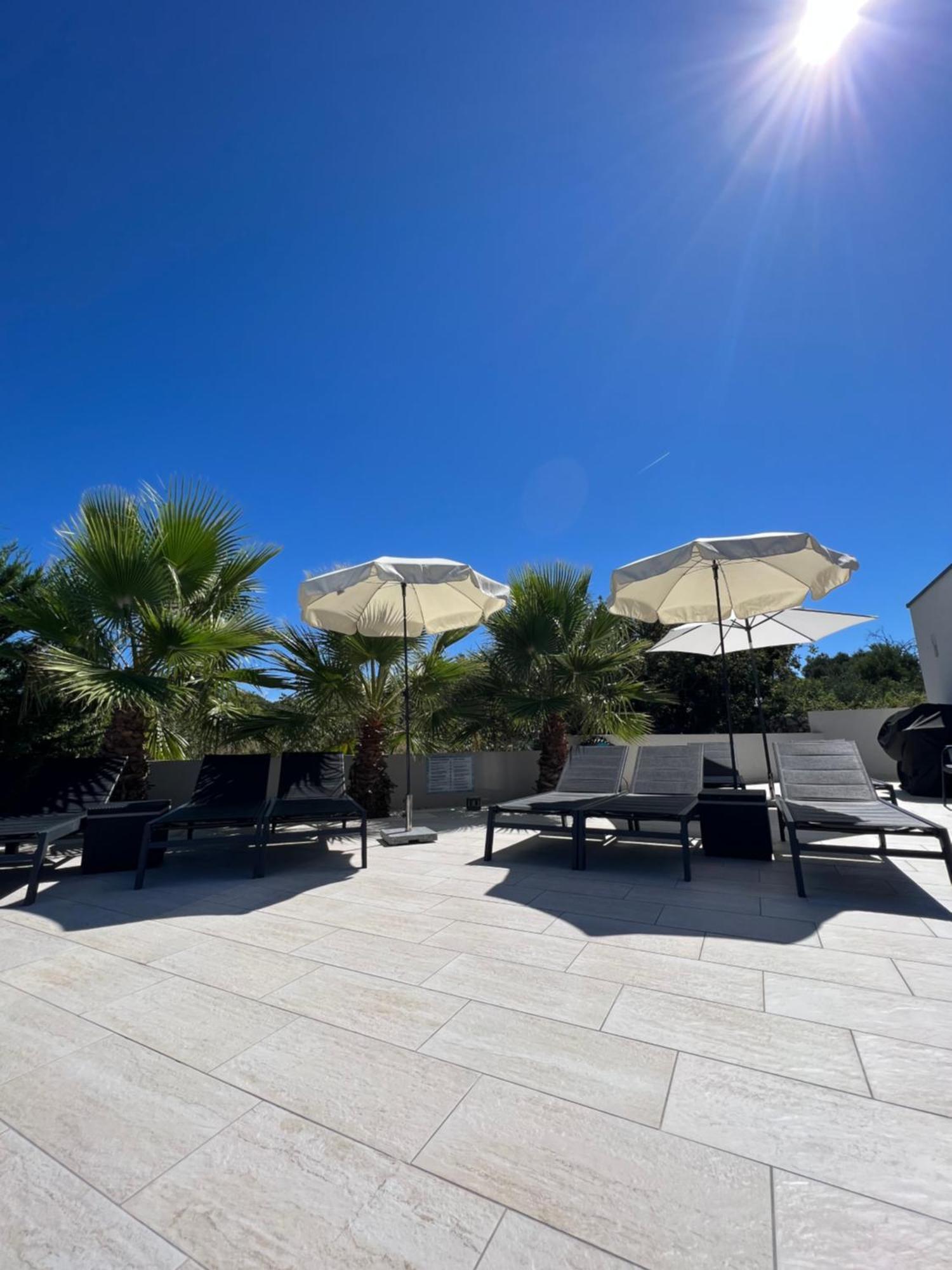 Holiday Luxury Resort Sundance Трогир Екстериор снимка